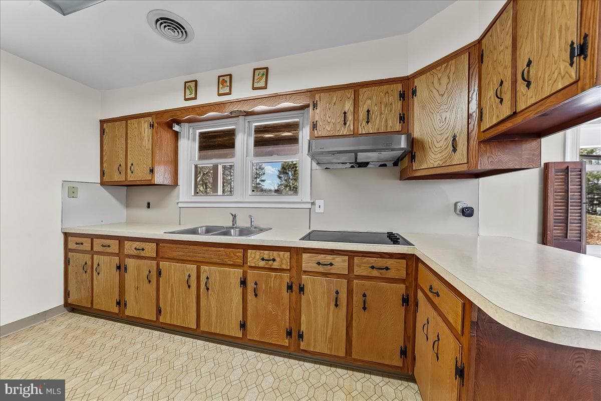 205 Northbank Road photo 15