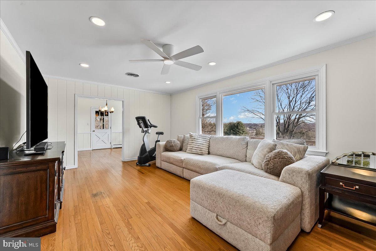 205 Northbank Road photo 8