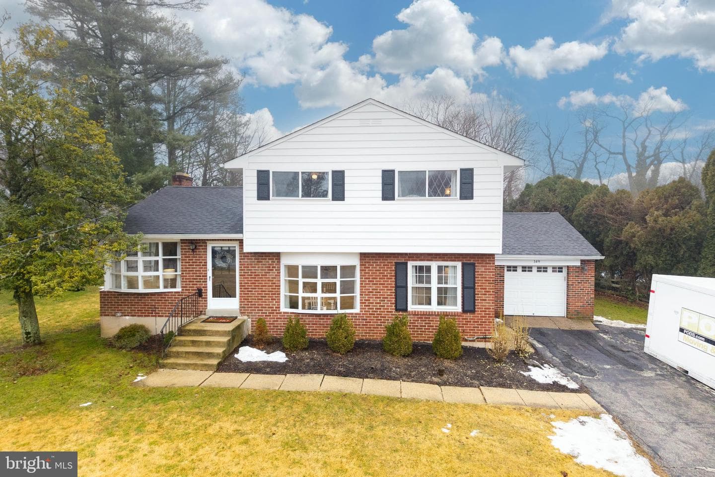 149 Conestoga Road photo 2