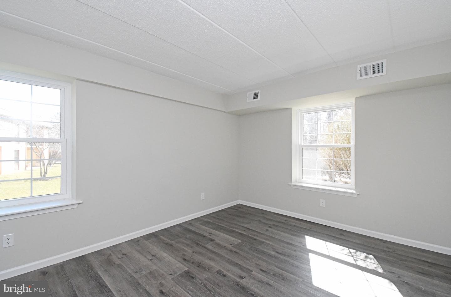 613 Washington Place #13 photo 21