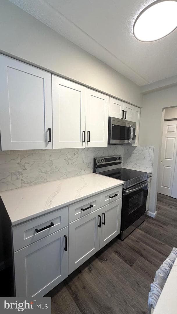 613 Washington Place #13 photo 32