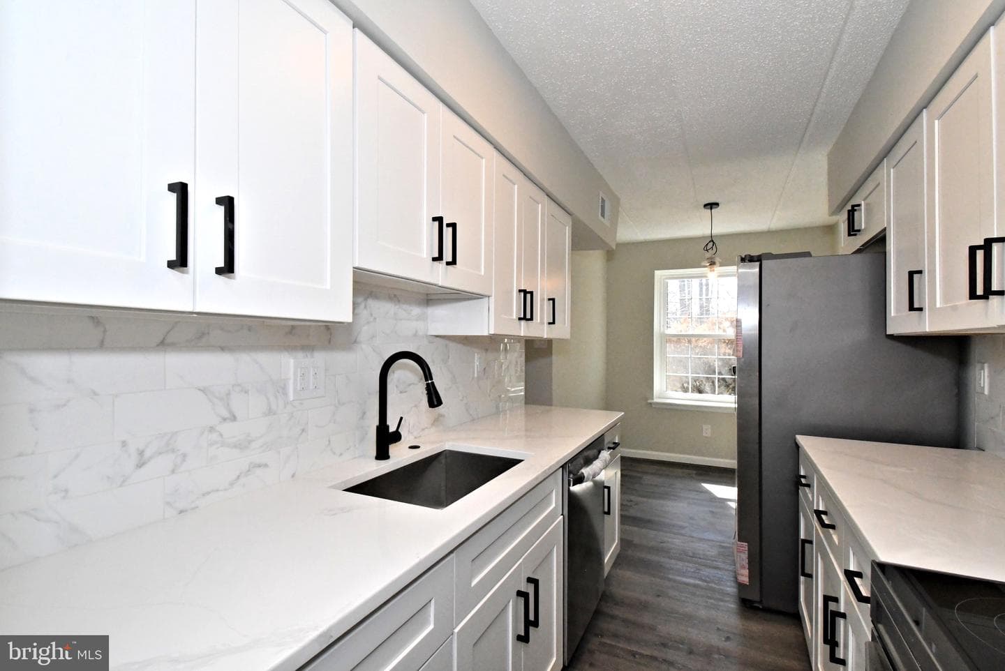 613 Washington Place #13 photo 33