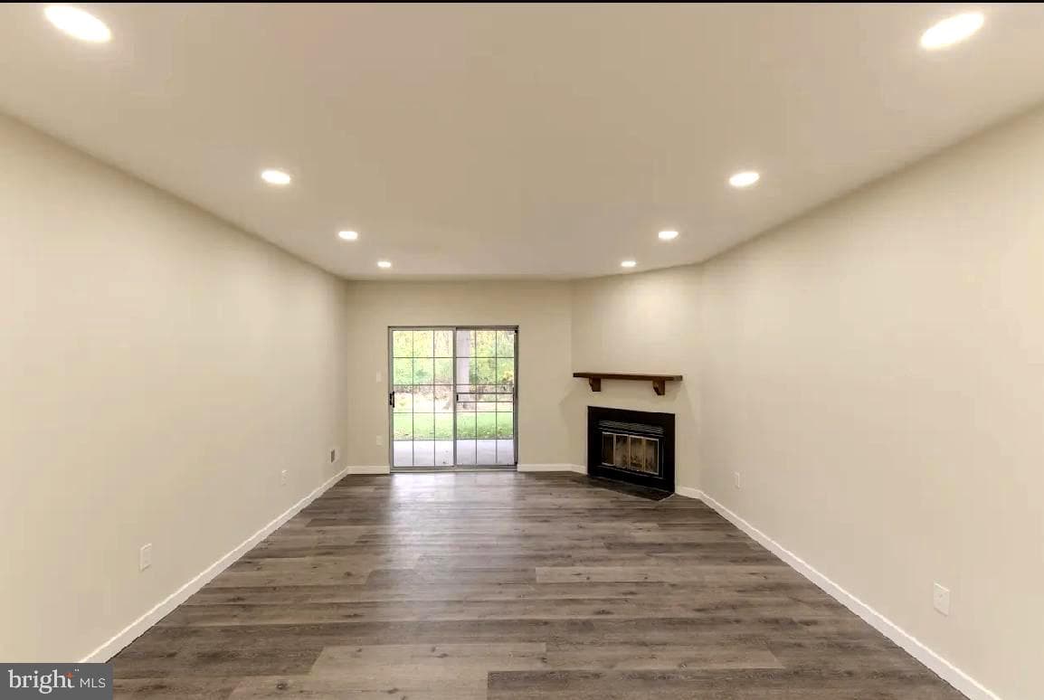 293 Valley Stream Lane #293 photo 6