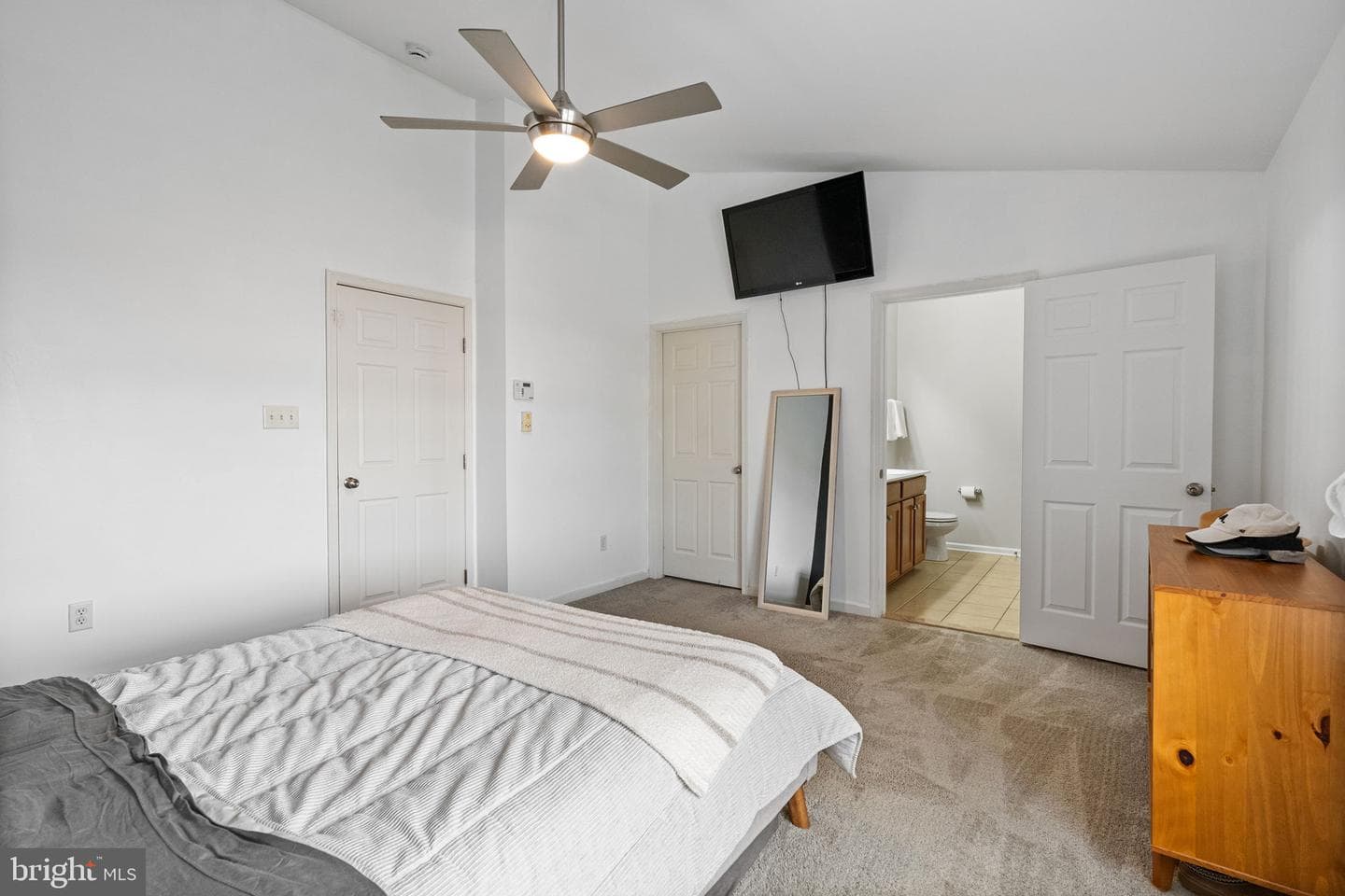 256 S Savanna Drive photo 33