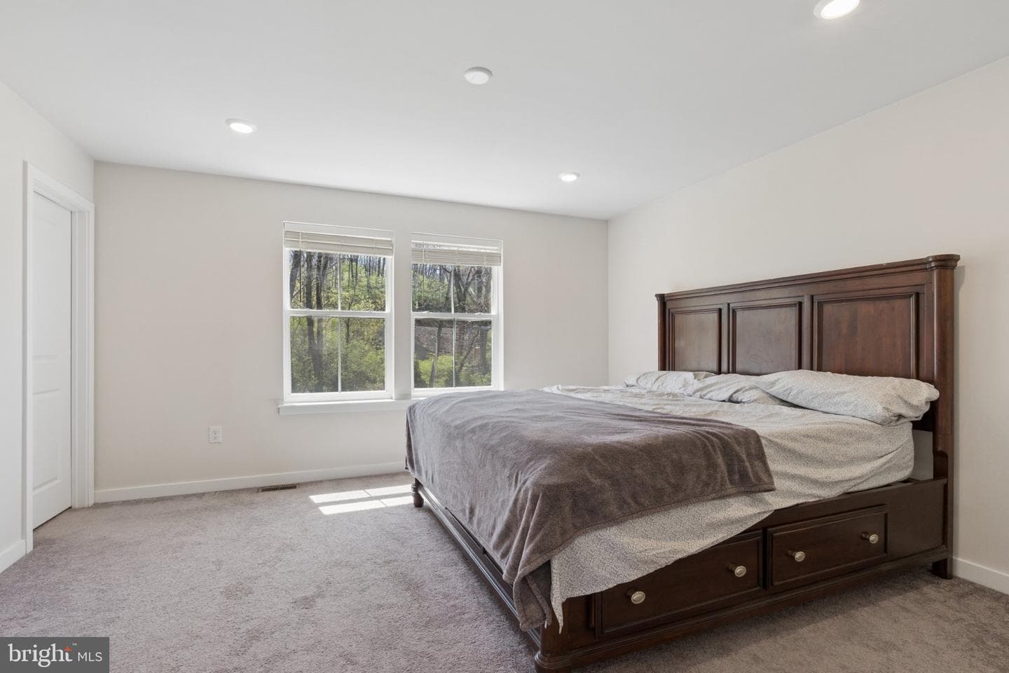 135 Four Leaf Drive photo 17