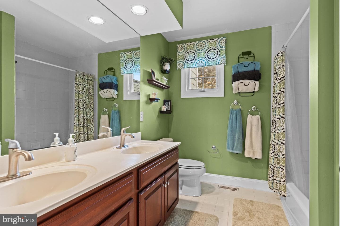 825 Bainbridge Drive photo 46