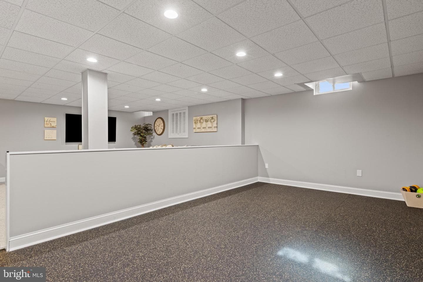 825 Bainbridge Drive photo 64