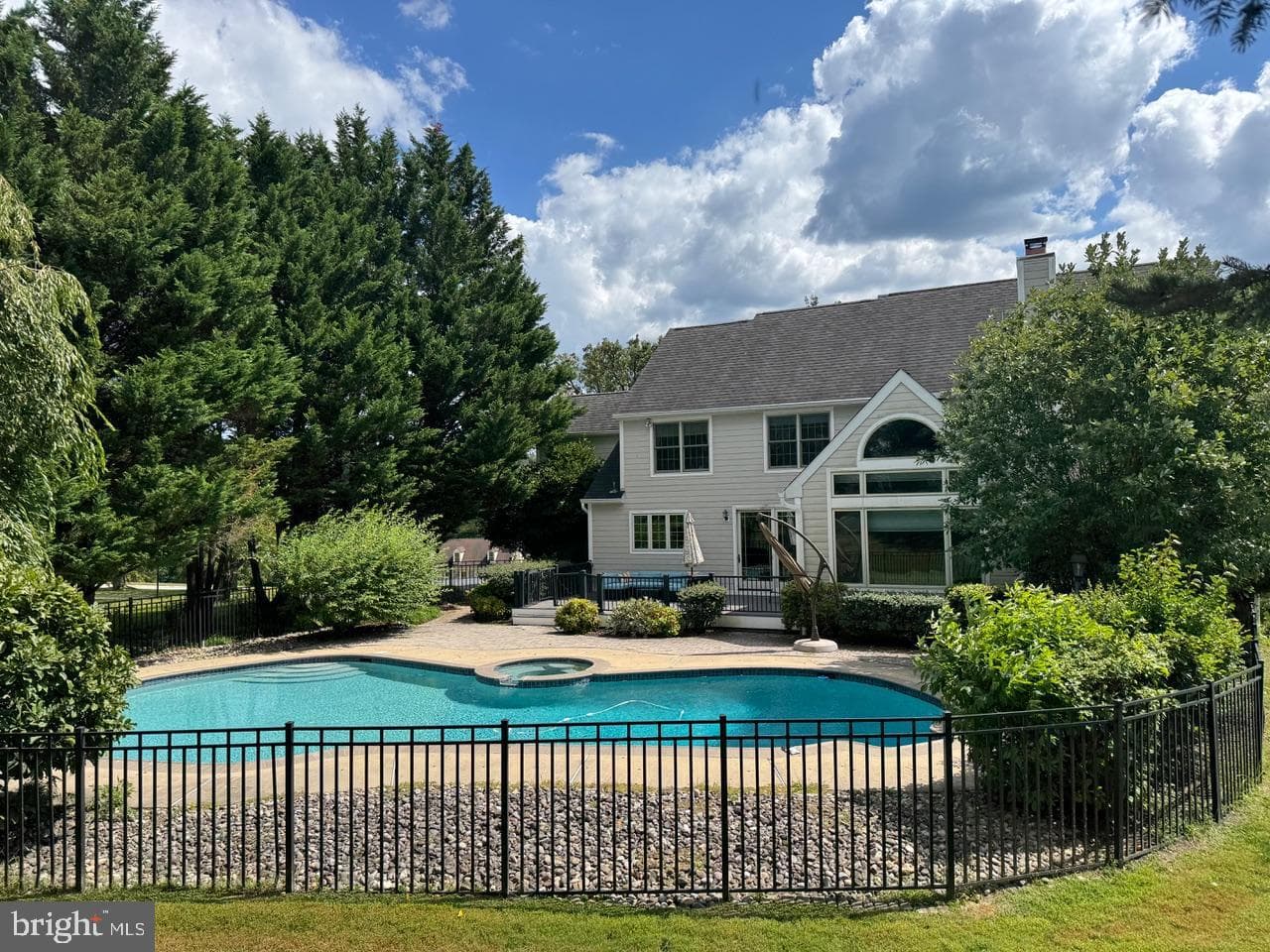 825 Bainbridge Drive photo 84
