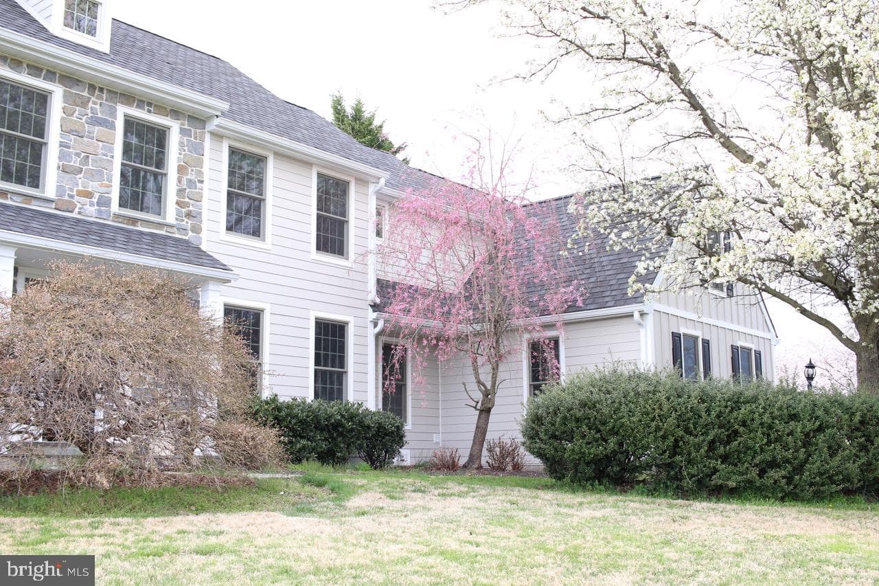 825 Bainbridge Drive photo 89