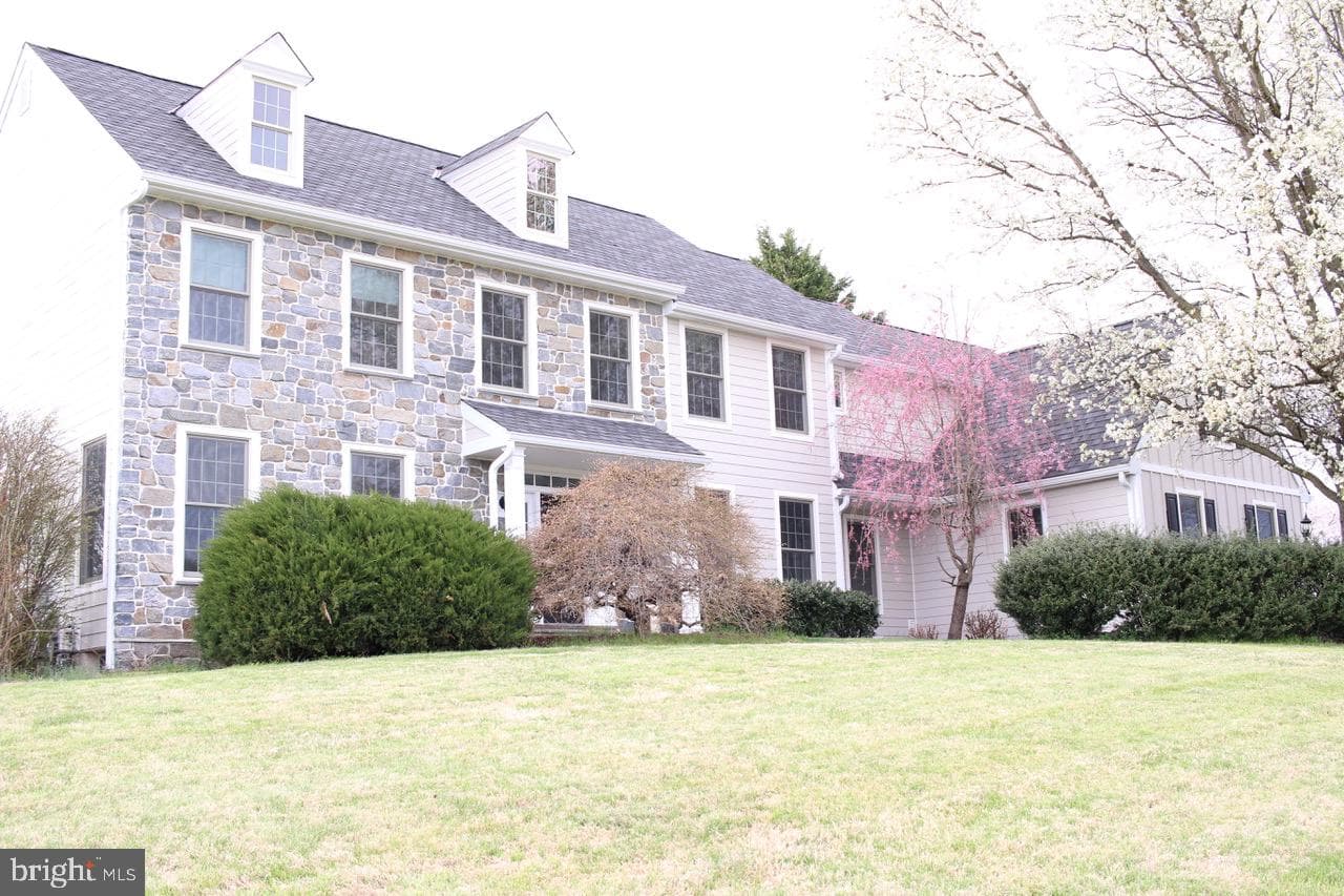 825 Bainbridge Drive photo 90