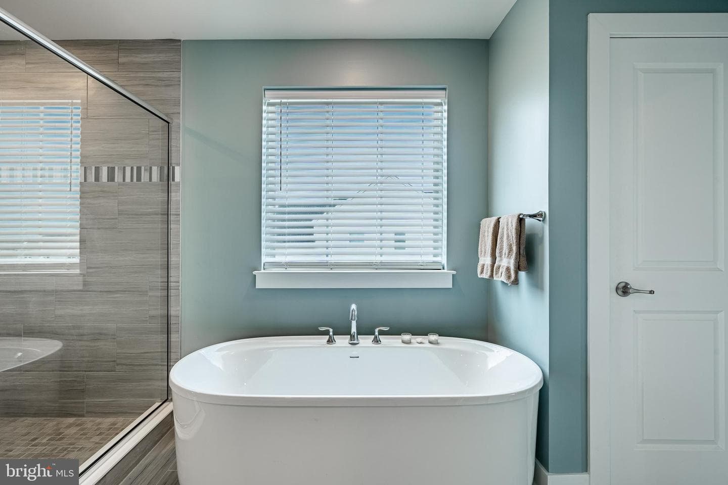 132 Violet Way photo 35