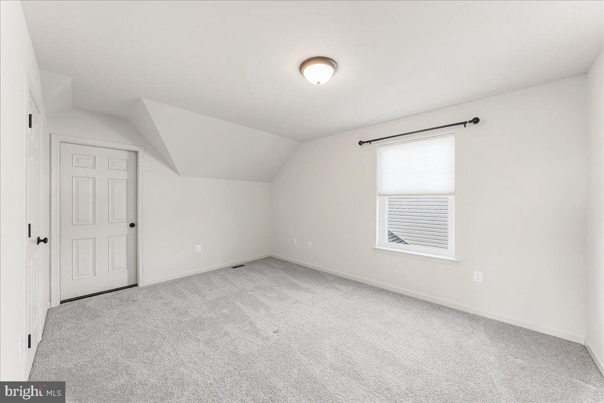 245 Flintwood Drive photo 31