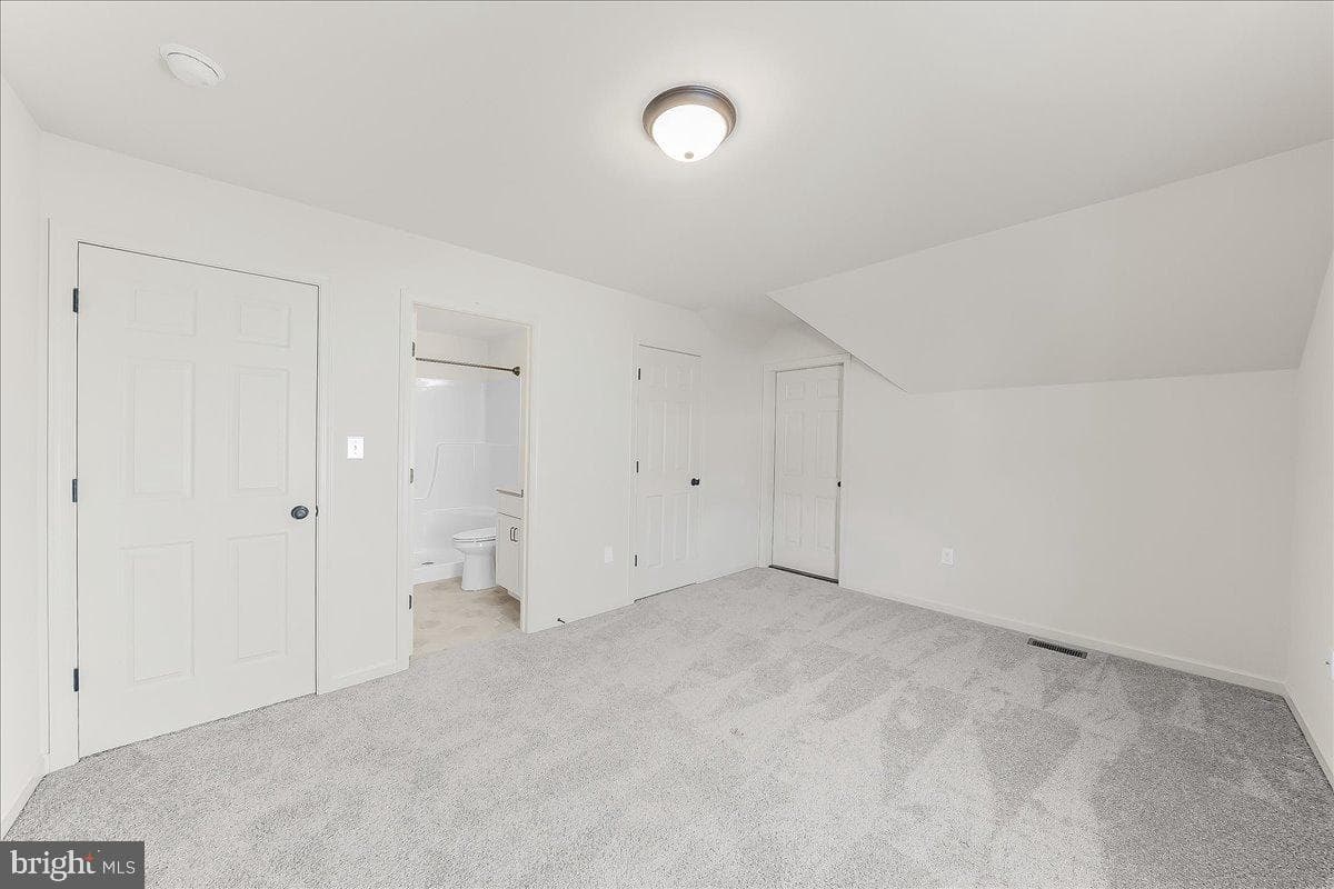 245 Flintwood Drive photo 32