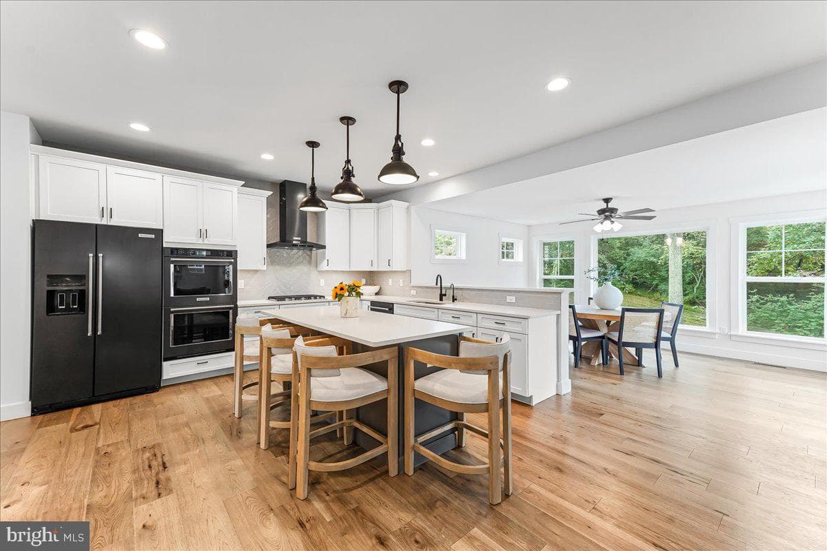 1051 Glen Hall Road photo 2