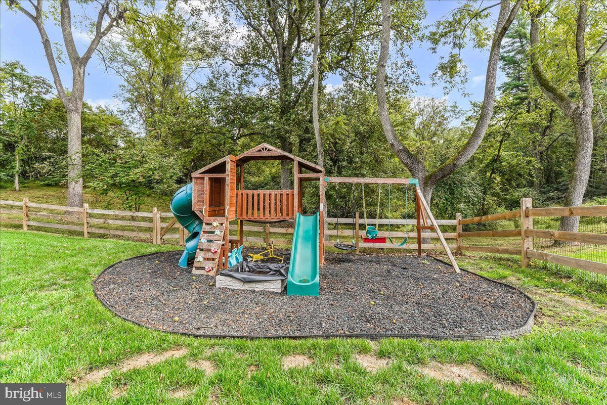 1051 Glen Hall Road photo 47