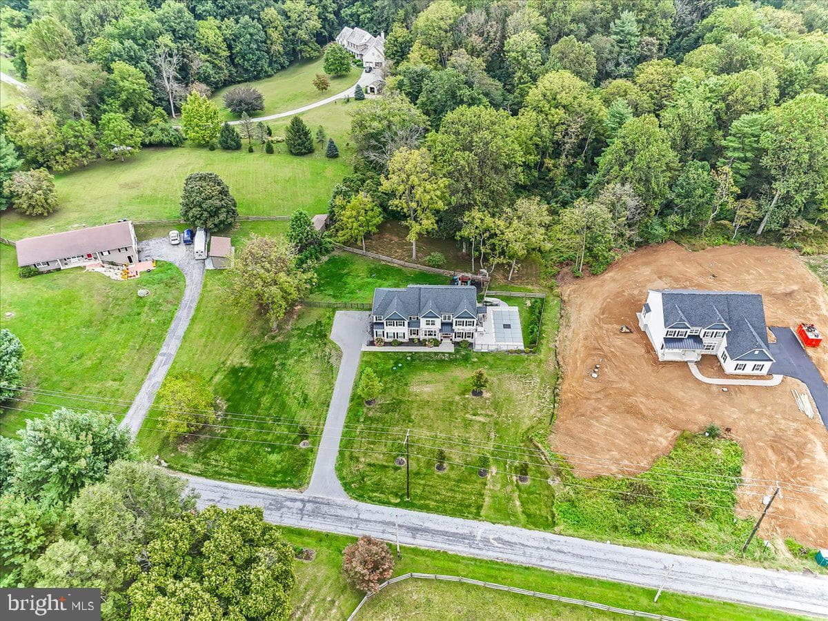 1051 Glen Hall Road photo 56
