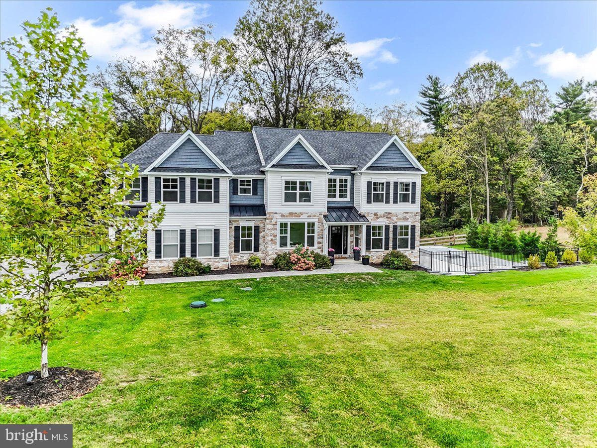 1051 Glen Hall Road photo 58
