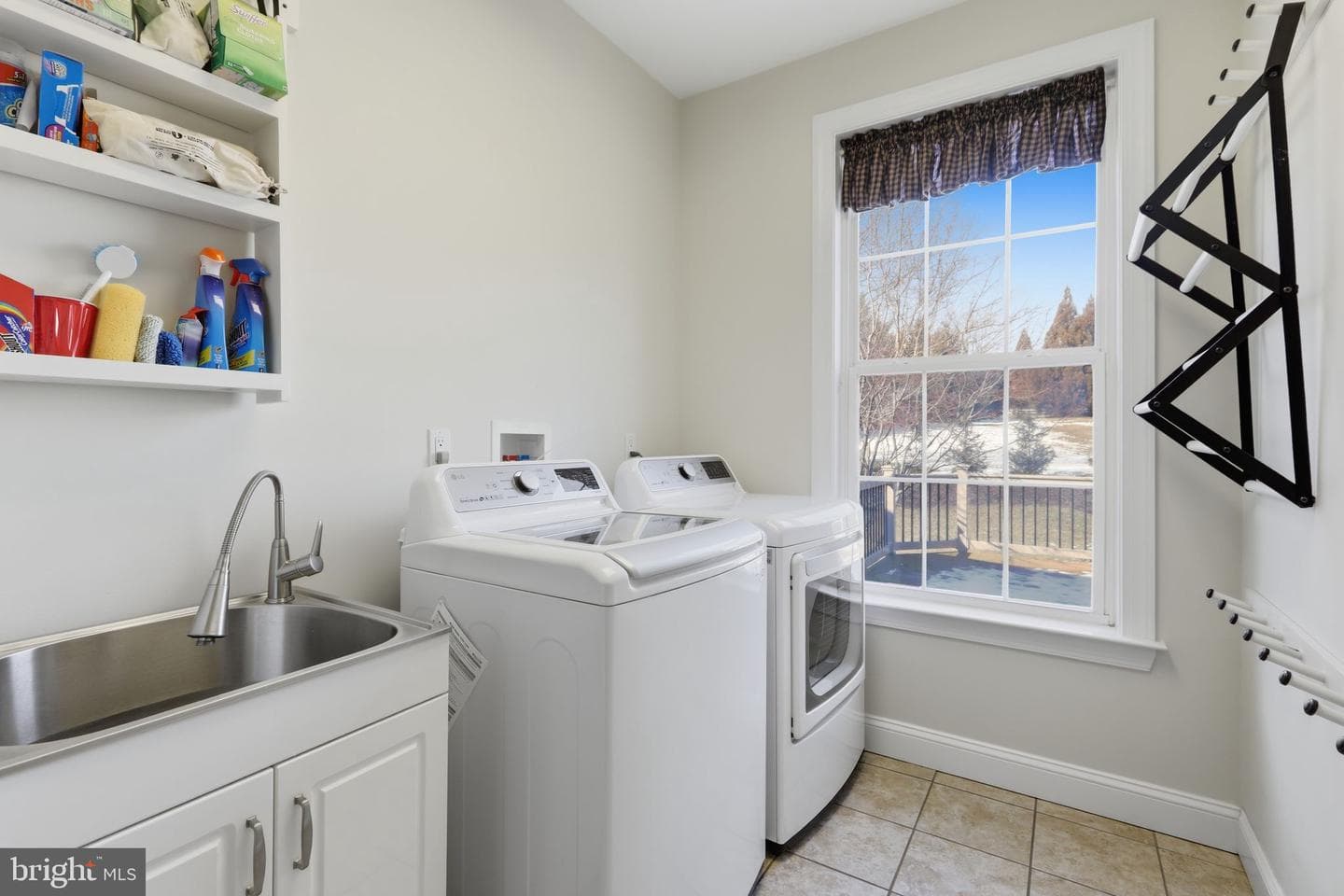 1319 Jamestown Drive photo 42