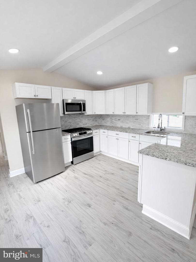 885 Buttonwood Avenue photo 3