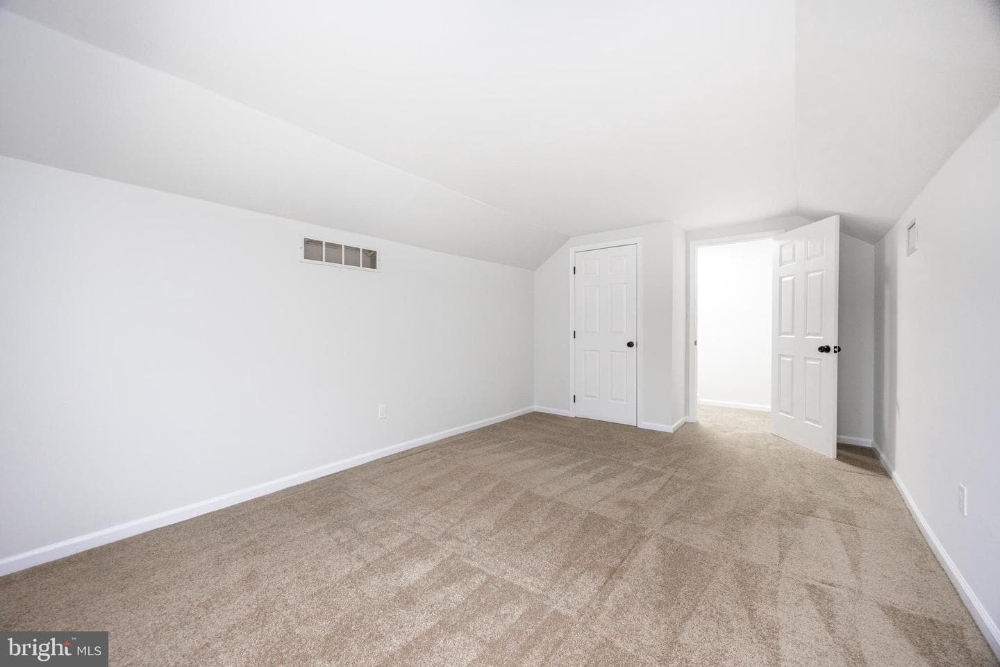525 Pickering Station Drive photo 25