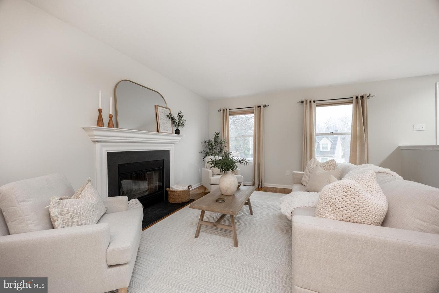 525 Pickering Station Drive photo 6