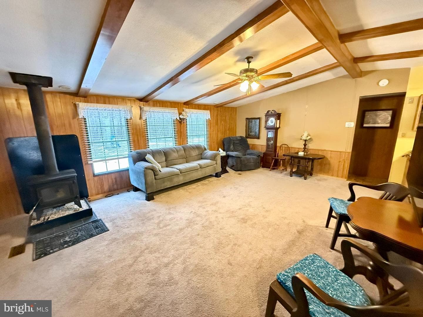 115 Spring Hill Lane photo 13