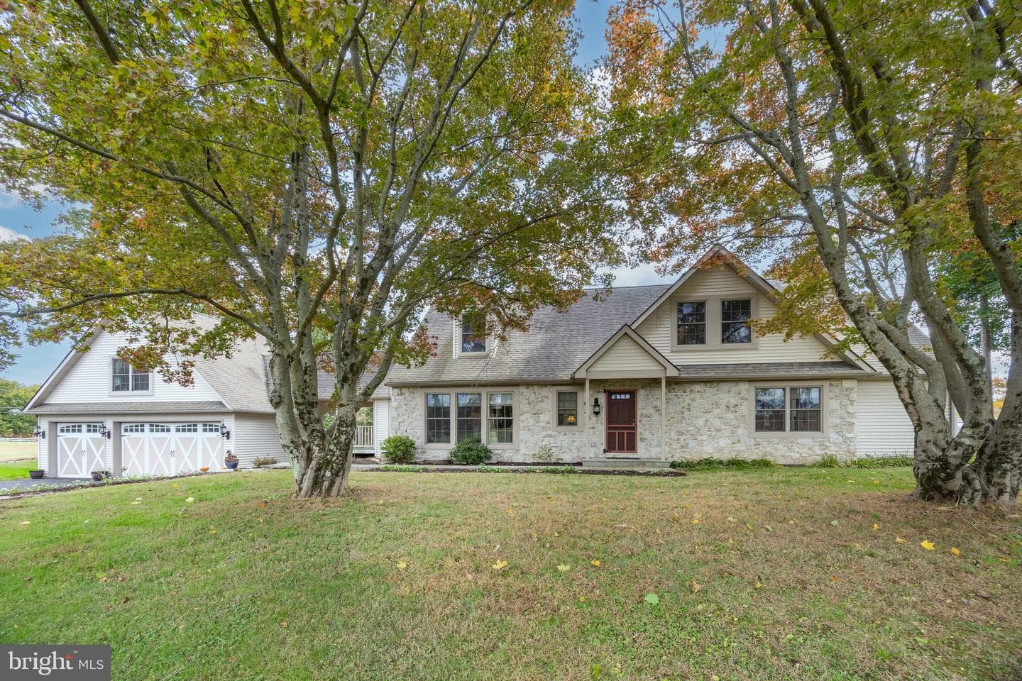 850 Sugars Bridge Road photo 1