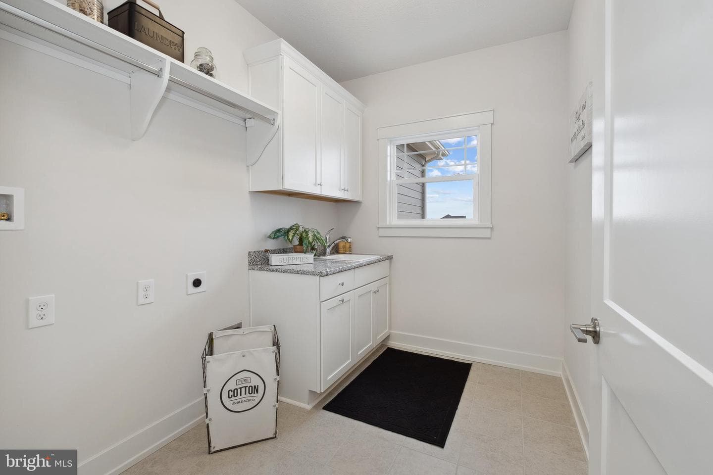 510 Newcomen Road #m1d photo 27