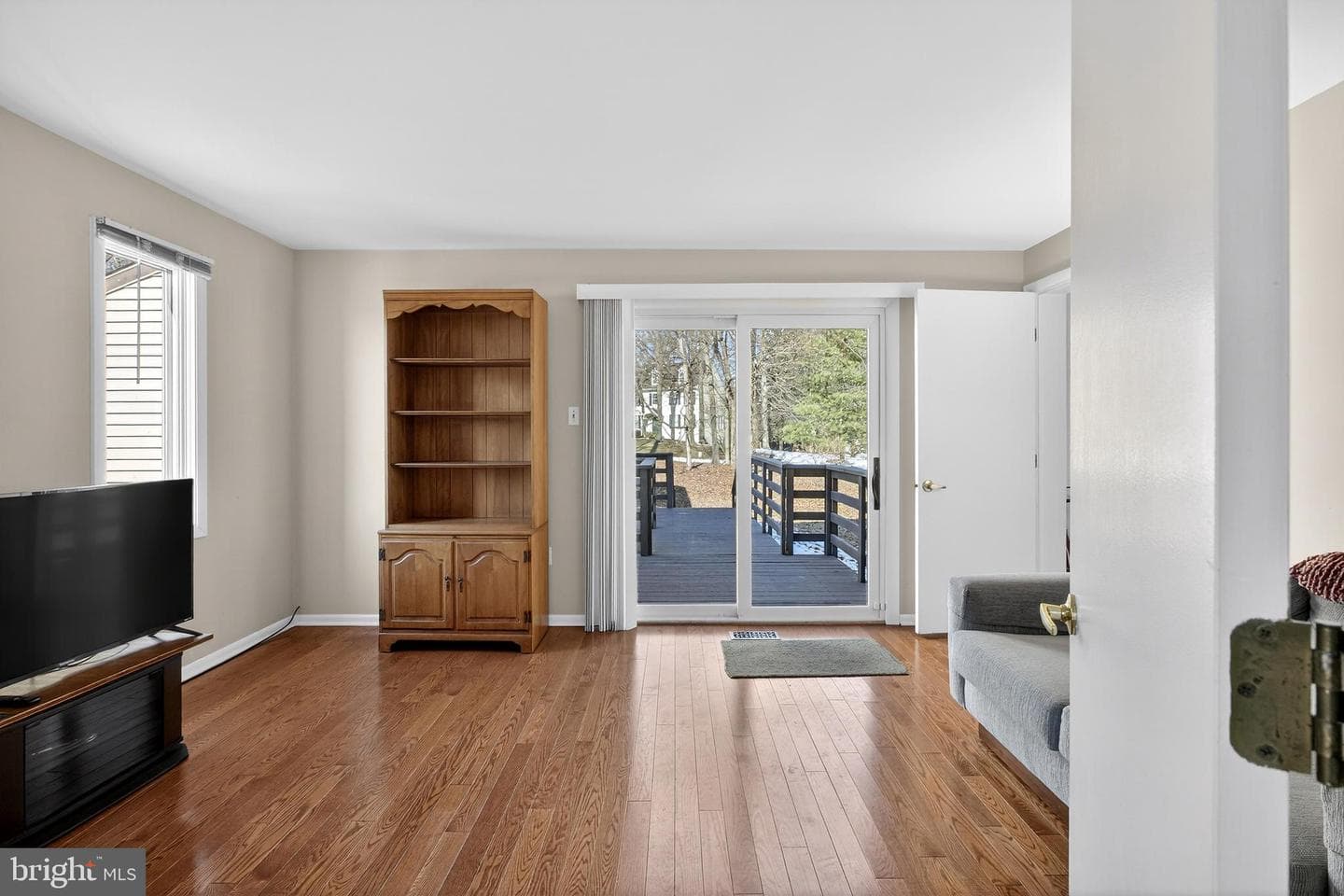 1072 Forest Road photo 20