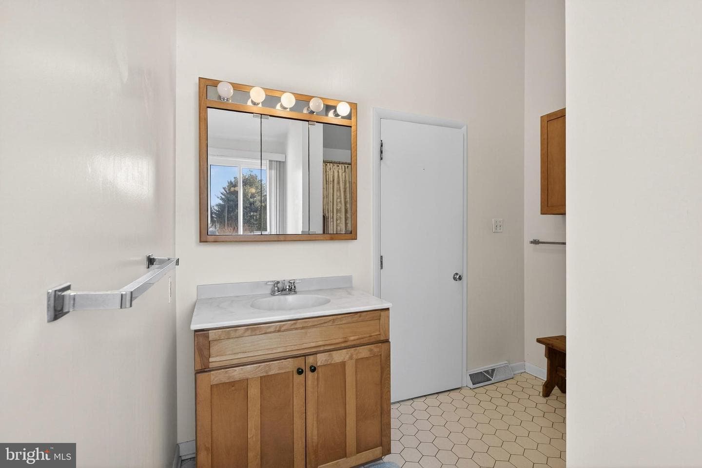 1072 Forest Road photo 49