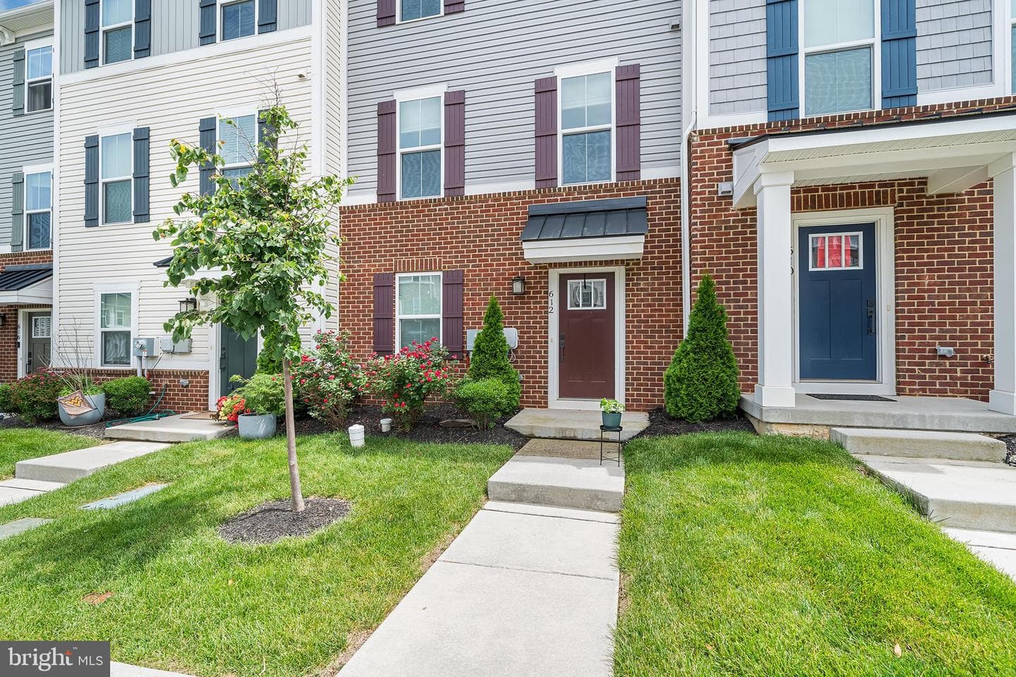 612 Holywell Drive photo 3