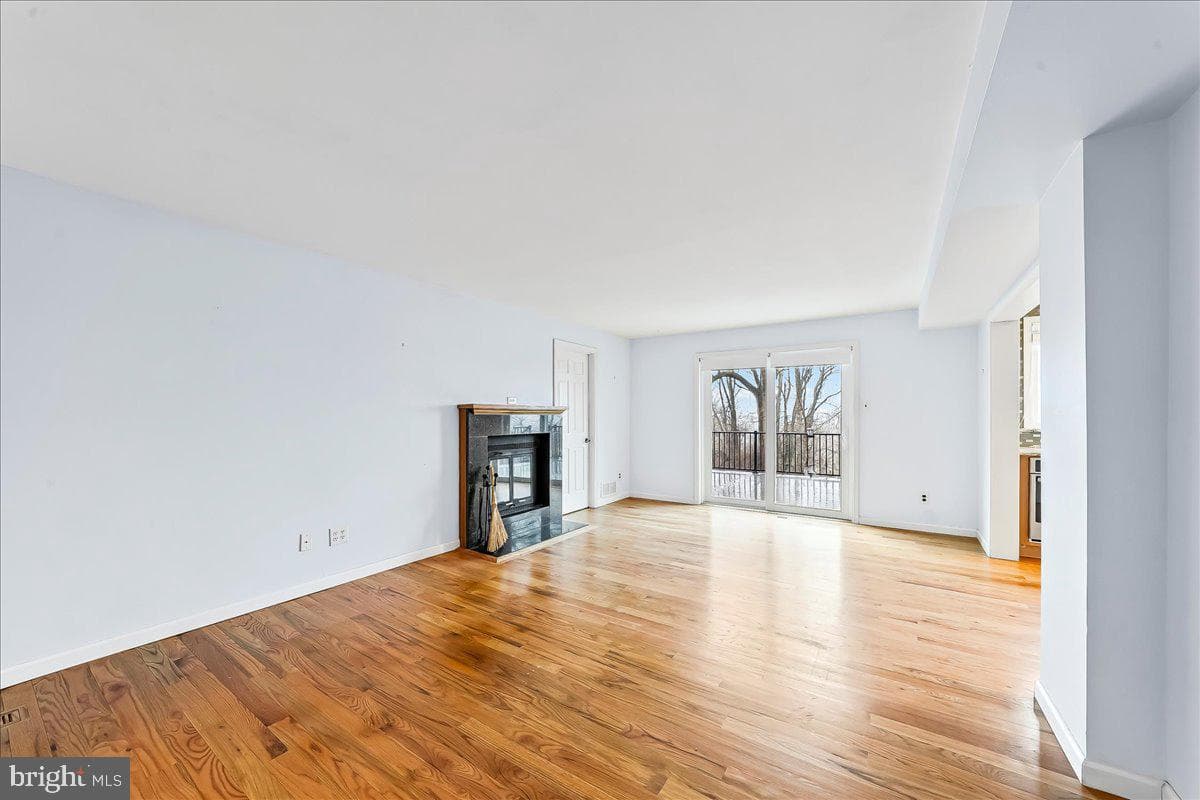 720 Brainerd Road photo 21