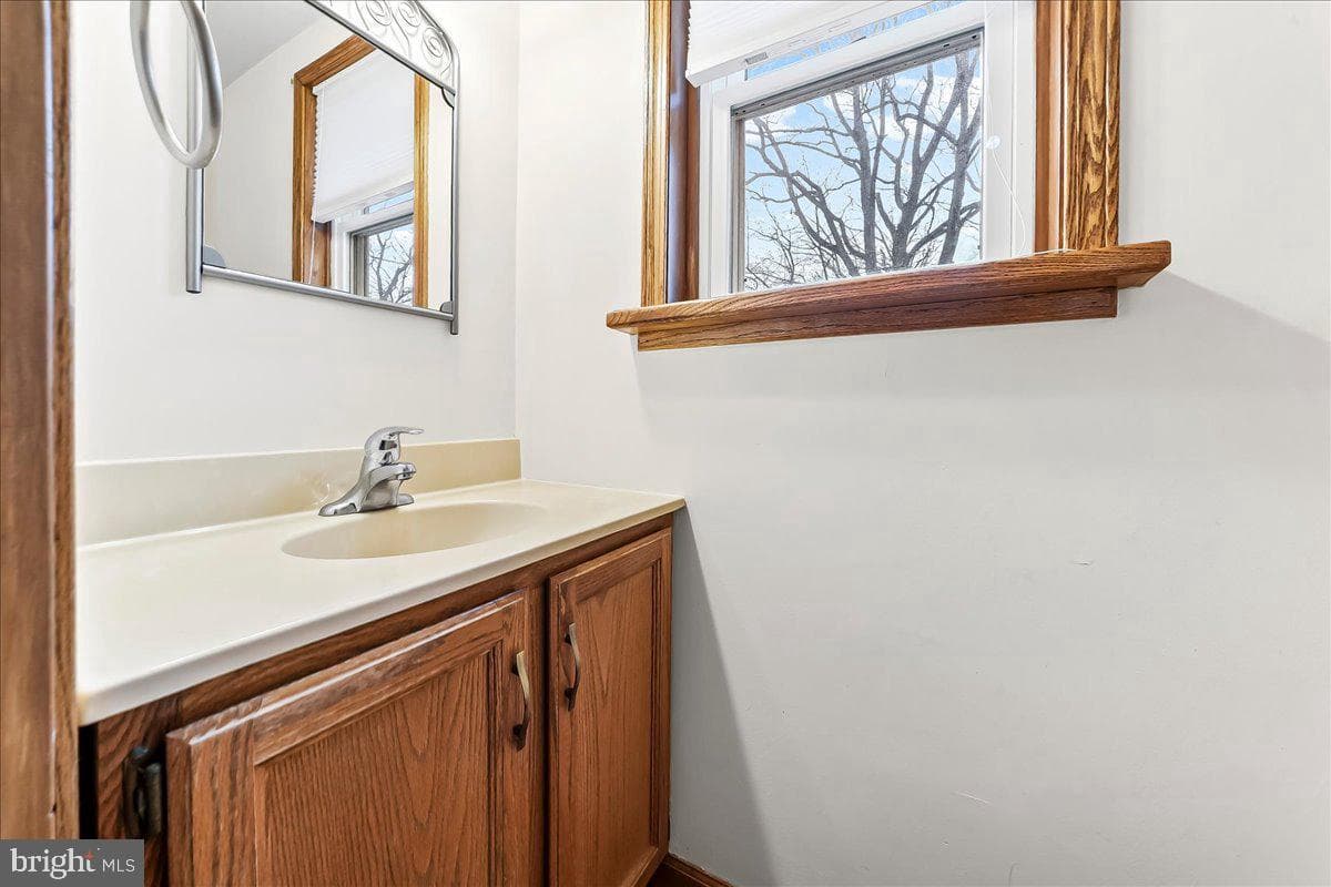 720 Brainerd Road photo 22