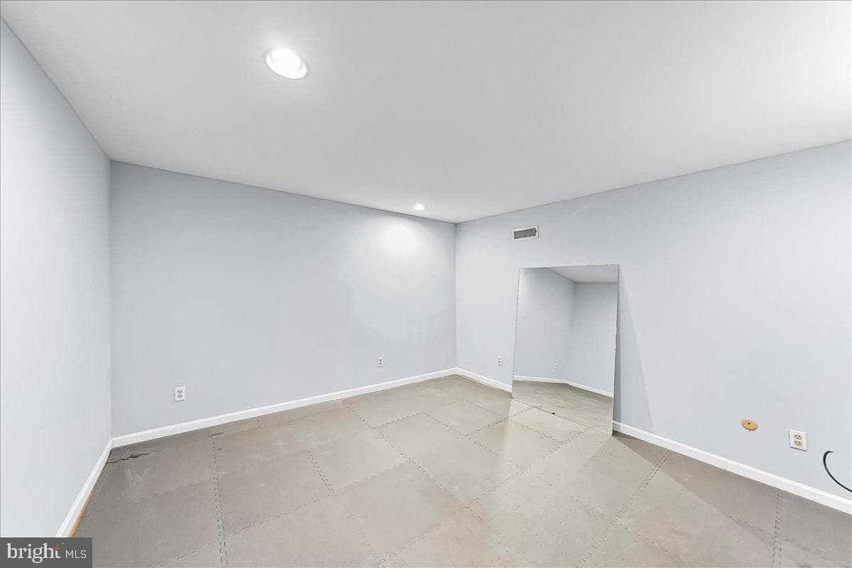 720 Brainerd Road photo 43