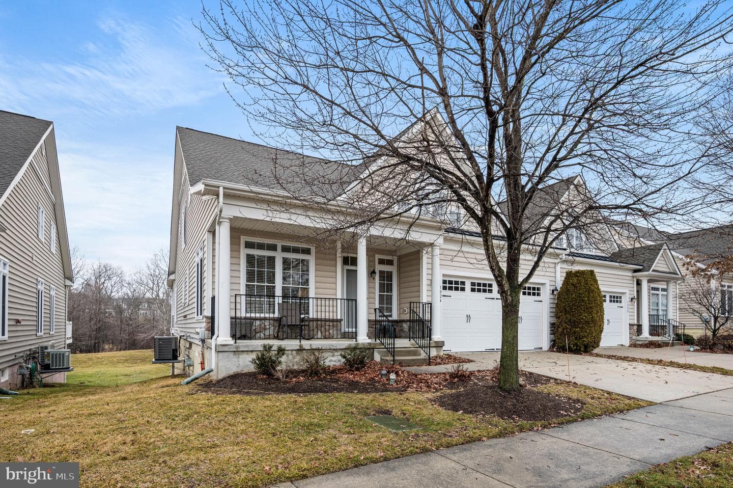 1024 Balfour Circle photo 1