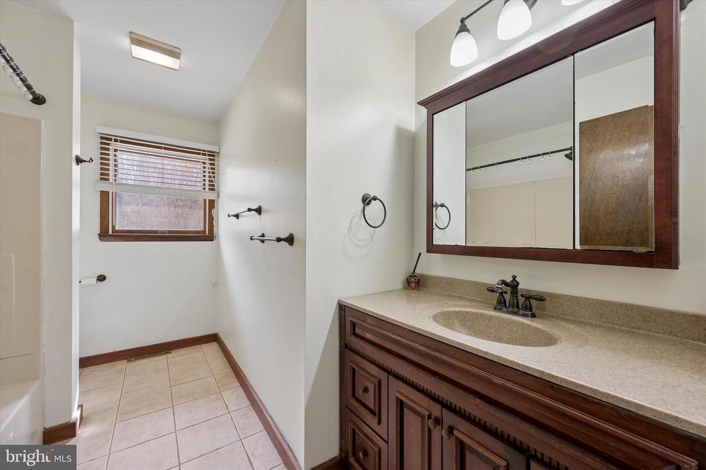 216 Mature Road photo 10