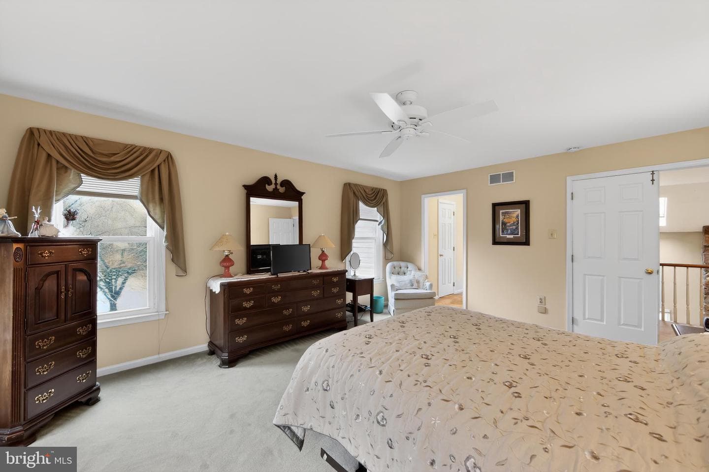 1533 Glenmont Lane photo 34