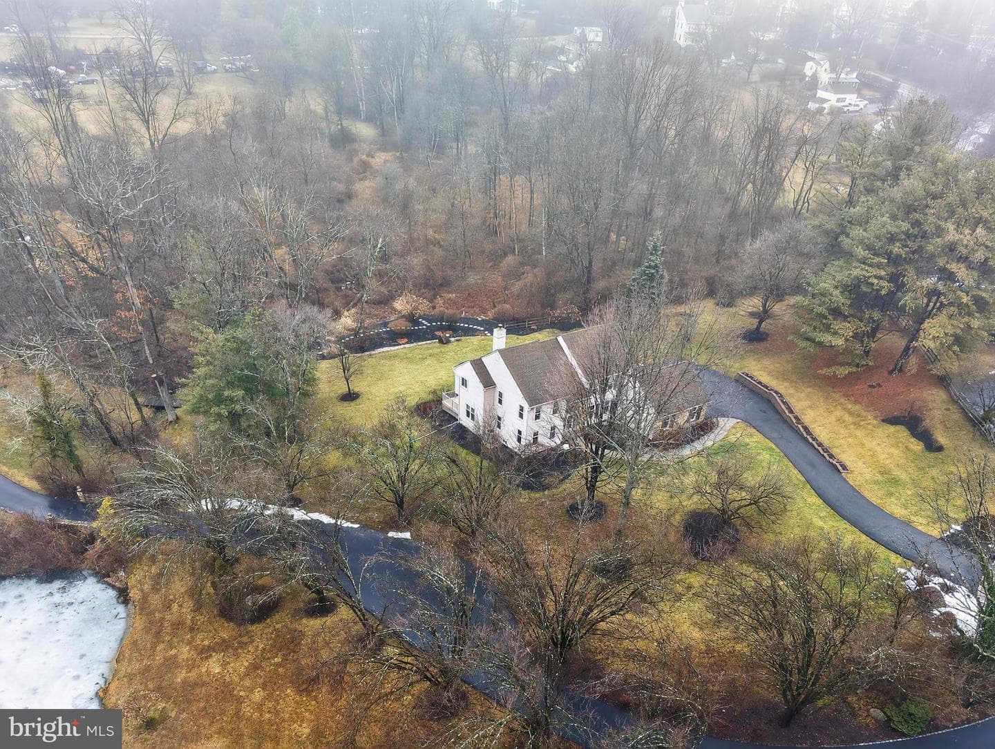 1533 Glenmont Lane photo 8