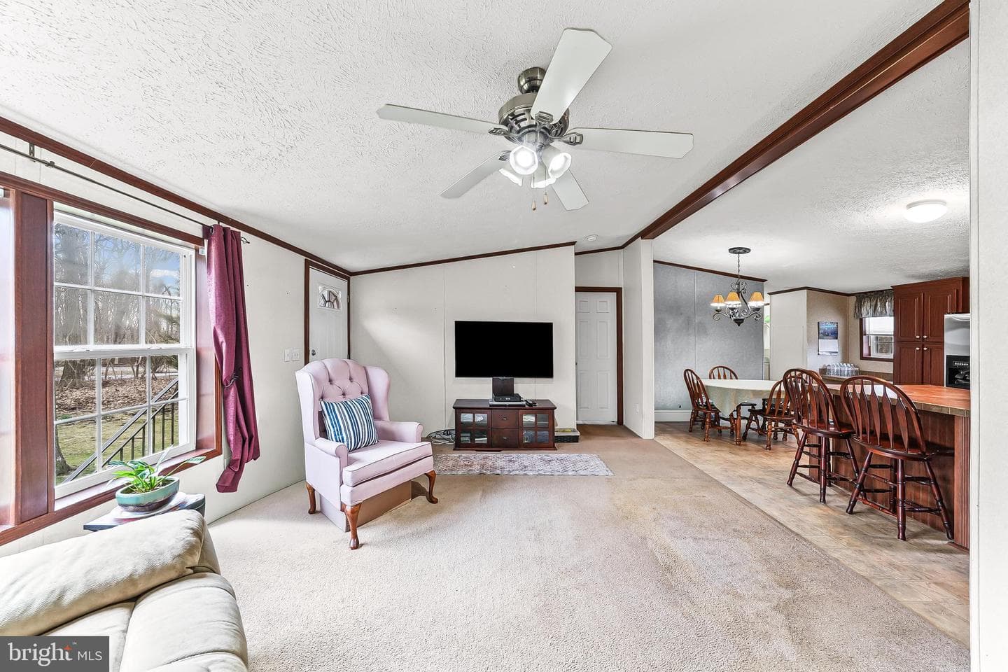 212 High Point Lane photo 5