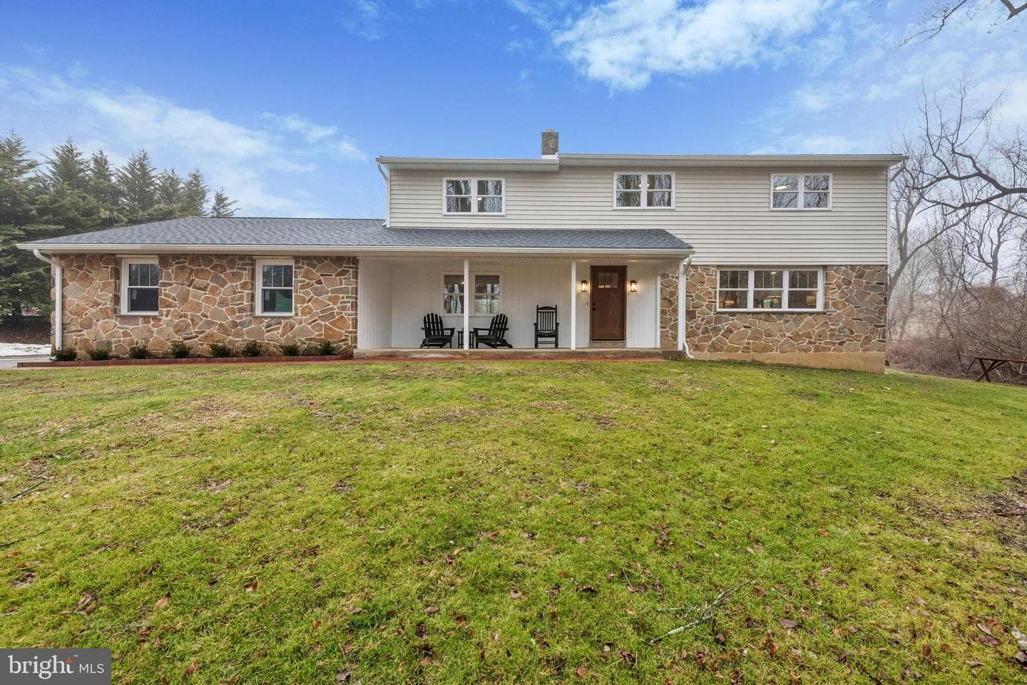 1473 Glenbrook Lane photo 2