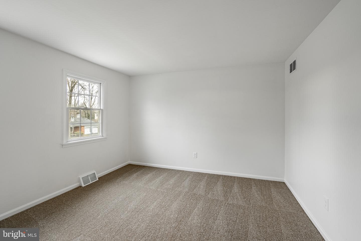 1223 Hawthorne Lane photo 40