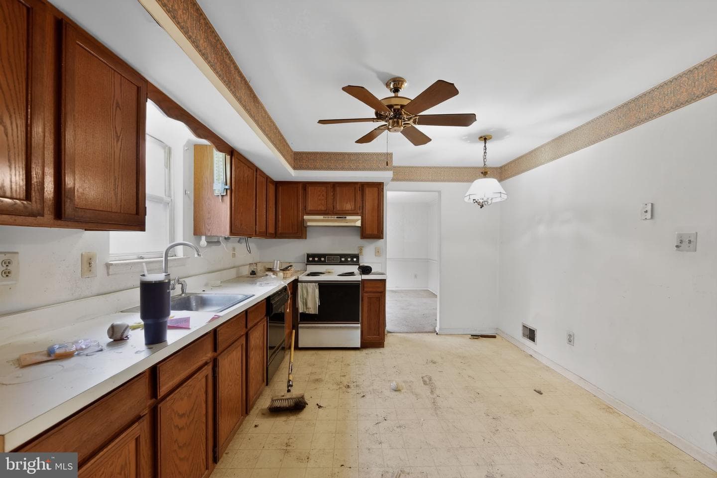 335 Trotters Way photo 13