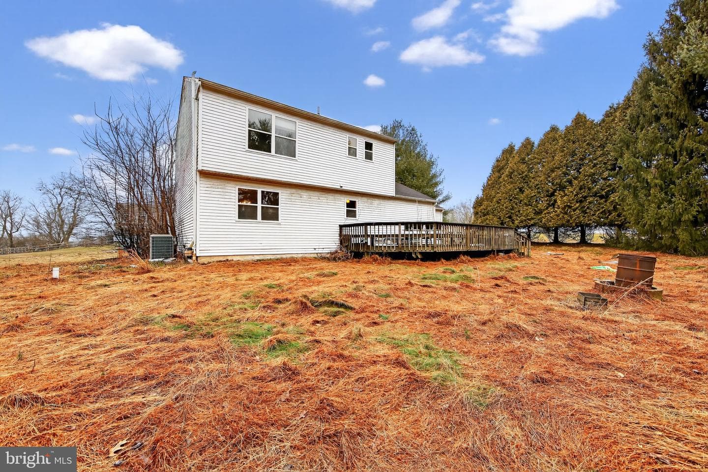 335 Trotters Way photo 8