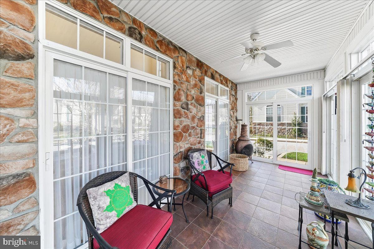 403 Winterberry Drive photo 12
