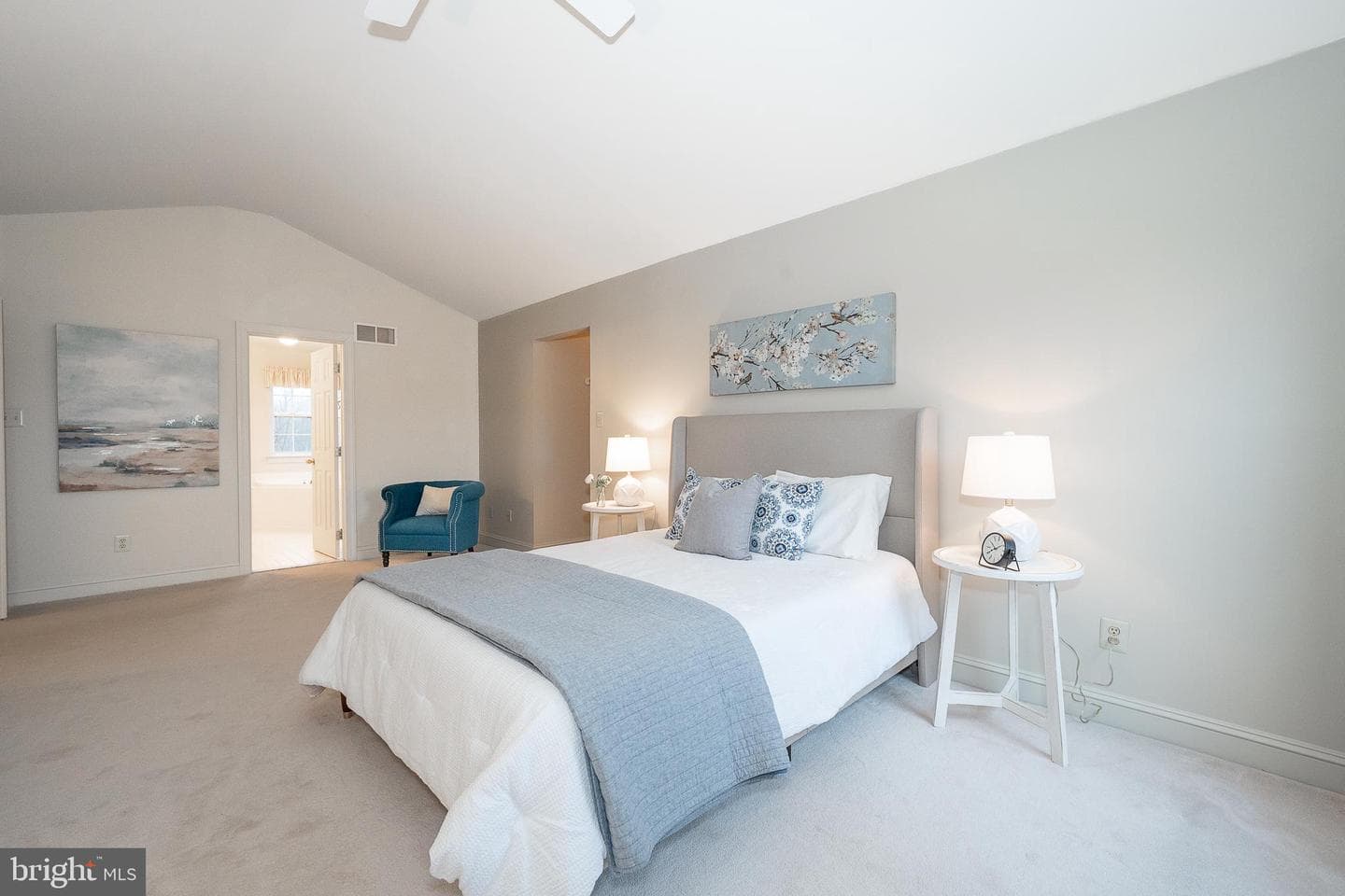 824 Waverly Road photo 20
