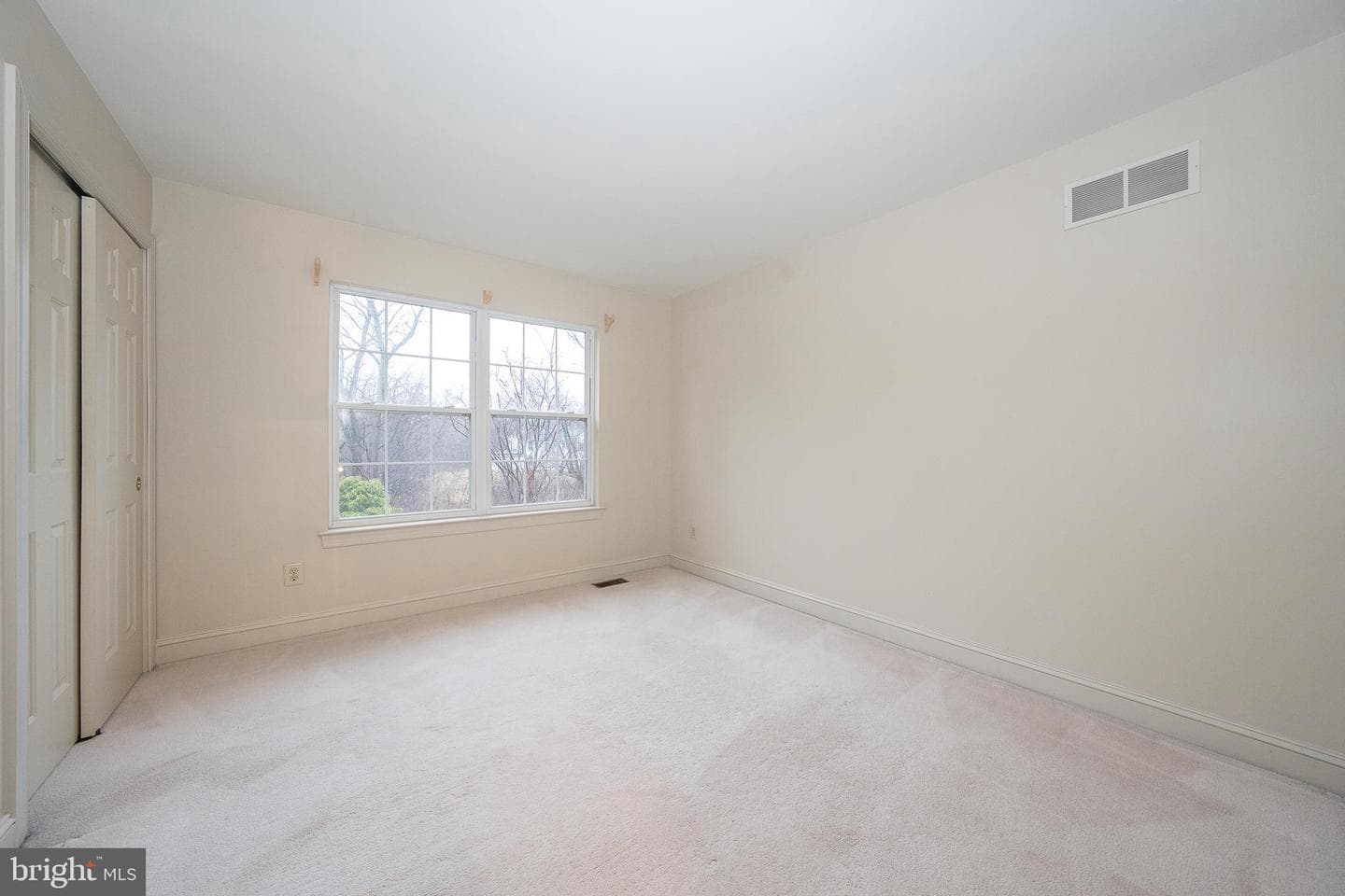 824 Waverly Road photo 28