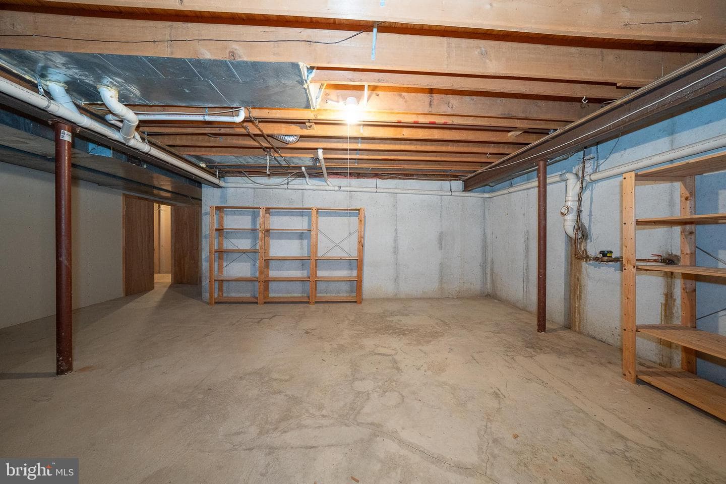 824 Waverly Road photo 33
