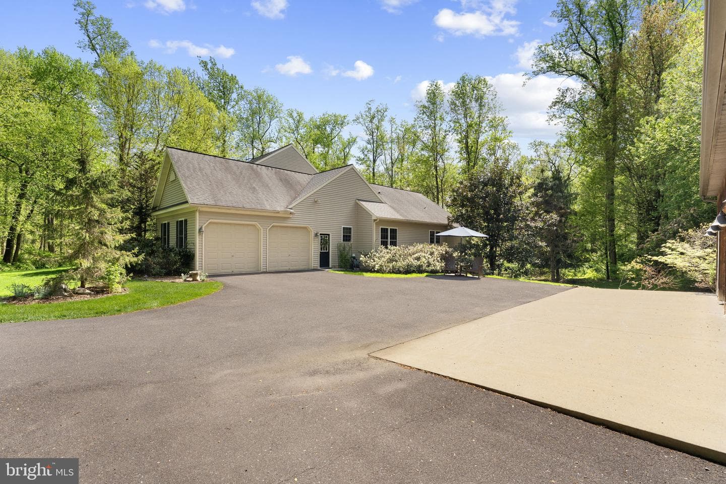 2881 Chestnut Hill Road photo 5