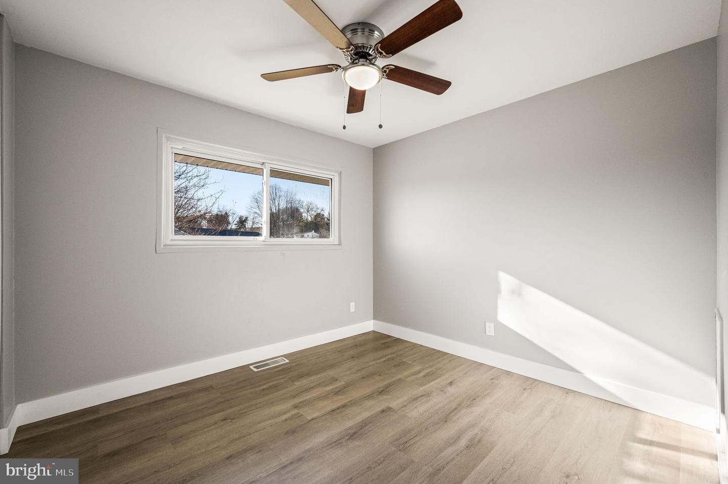 435 Chesterfield Drive photo 22