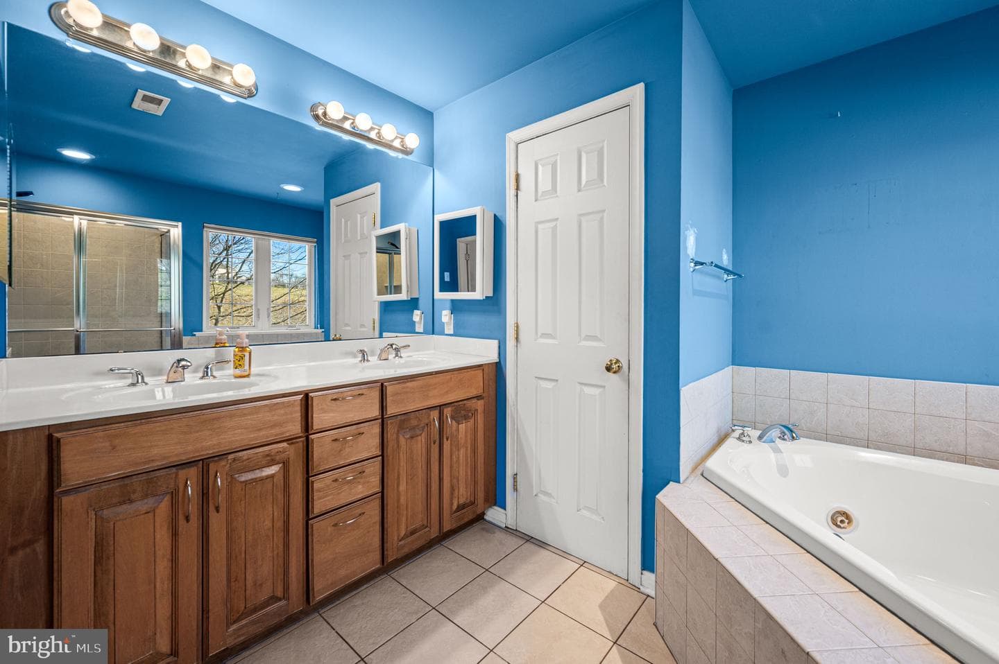 102 Haven Circle photo 26